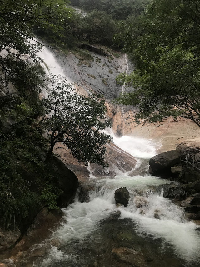 A Rainy Weekend in Huangshan