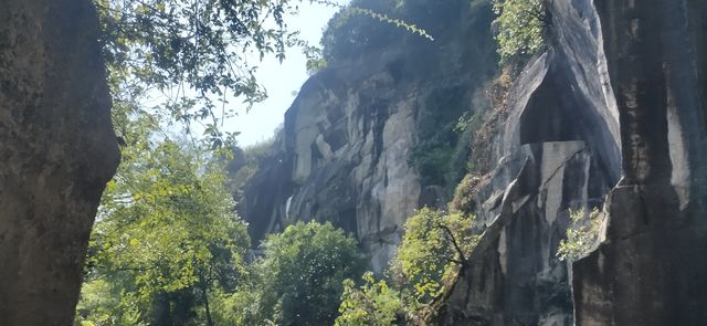 绍兴東湖:被時光遺忘的江南奇境。