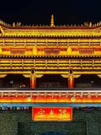 香格里拉之旅｜夜晚的月光城，竟如此迷人。
