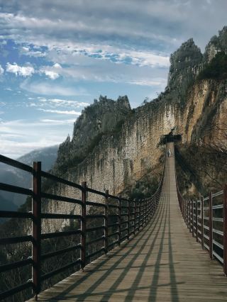 Chongqing, if you don't promote this National Geographic site, I really...
