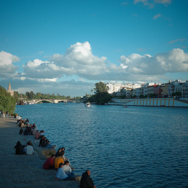 Sevilla: A Passionate Dance of History and Culture 💃✨