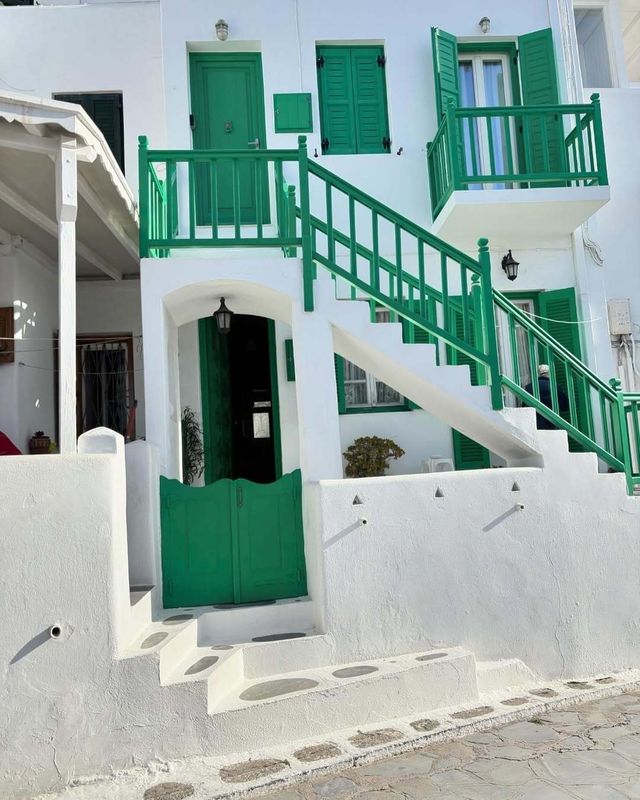 闖進米克諾斯島，邂逅小威尼斯的自由與浪漫