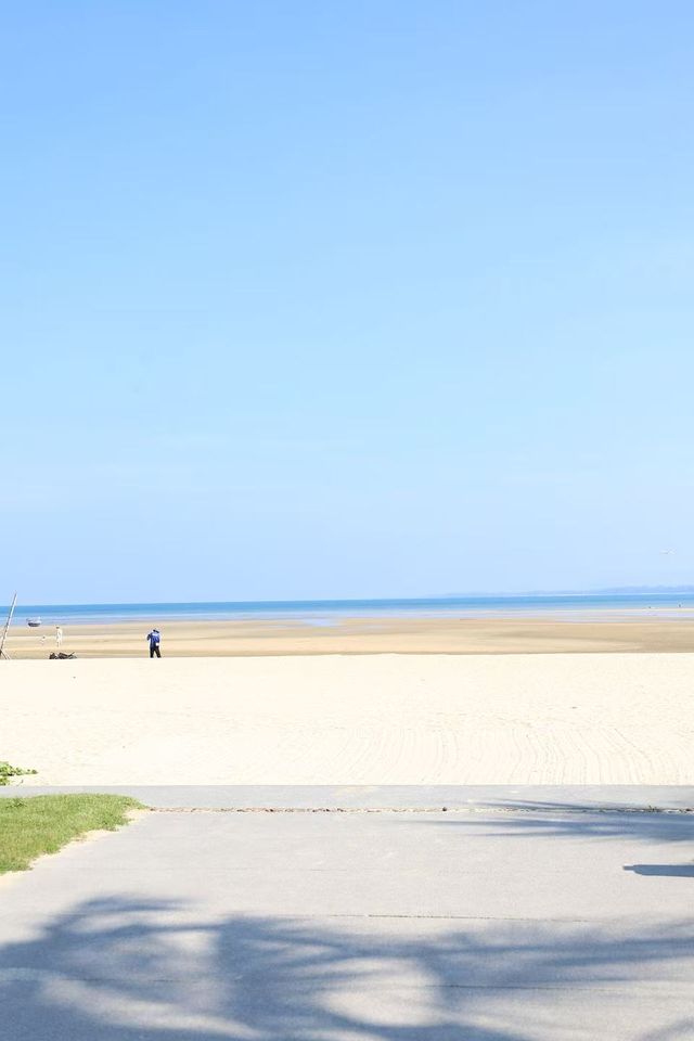 喺布吉奈揚海灘追逐日落