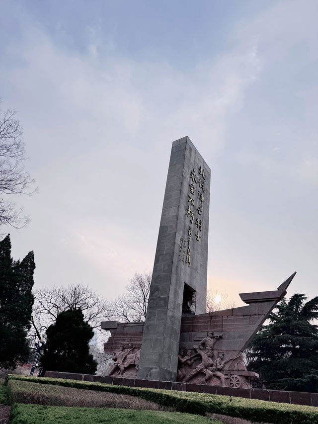 鄭州碧沙崗公園｜春日精選｜紫藤花海與百年歷史的浪漫邂逅