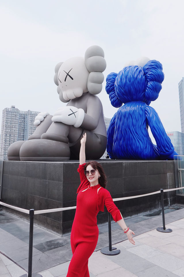 長沙旅遊攻略 | 國金中心超愛拍照打卡機位碼住 國金樓樓頂kaws,必打卡點位建議 長沙旅遊攻略 | 國金中心超愛拍照打卡機位碼住 國金樓樓頂kaws,必打卡點位建議