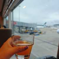 🛫香港機場環亞35號貴賓室體驗！3小時轉機也能舒適躺平～