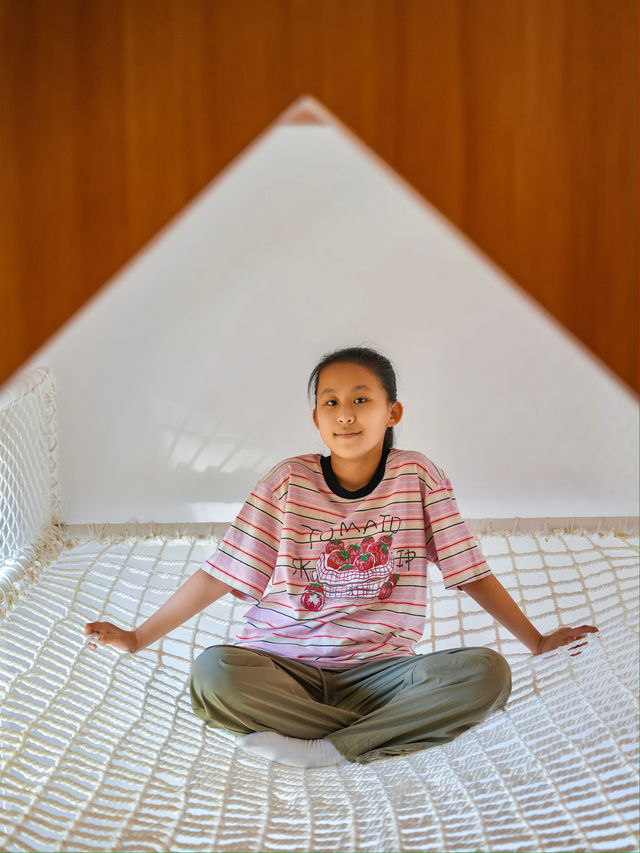 今個夏天，入住自帶5000㎡遊樂場嘅小學校！