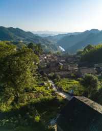 貴陽30分鐘！鎮山村石板古堡藏布依秘境