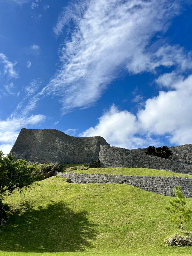 古城遺跡中的絕景與靜謐|勝連城跡 古城遺跡中的絕景與靜謐|勝連城跡