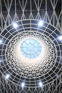 深圳之眼：鋼鐵與光影裡的城市心跳