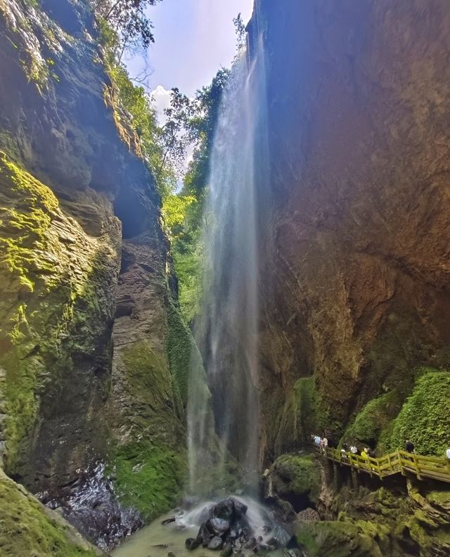 重慶龍水峽地縫！！超好拍誤入仙俠世界…
