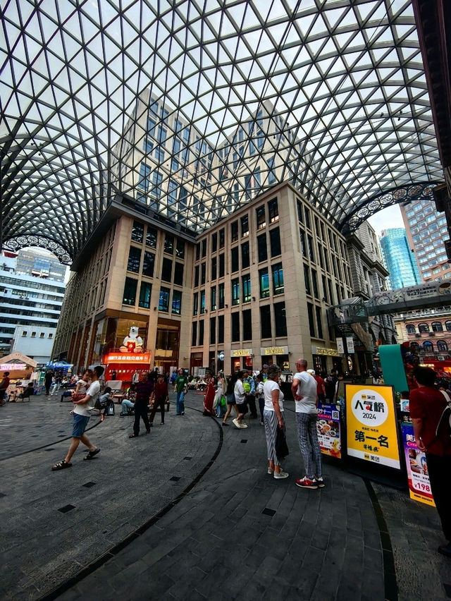 🛍️ Review: The Vibrant Artery of Shanghai - Nanjing Road