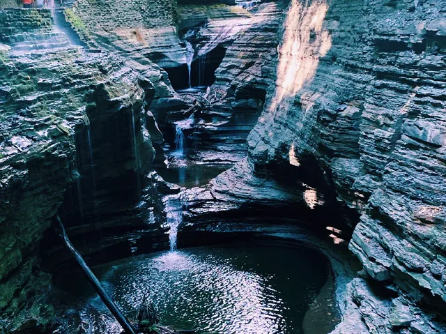 紐約周邊遊：瓦特金斯格倫州立公園