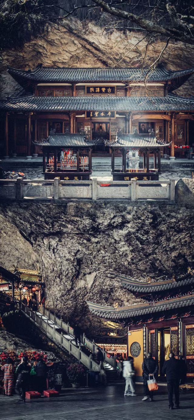 闖進溫州永嘉的巨型神仙洞府,巨震撼! 闖進溫州永嘉的巨型神仙洞府,巨震撼!