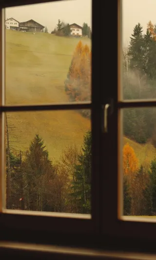 阿爾卑斯深秋的那扇窗｜全屏沉浸體驗