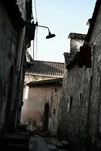 徽州古城+瞻淇魚燈+深渡晨霧