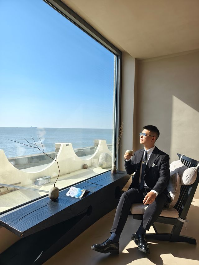 惠安必住藝術風酒店，躺著就能看海