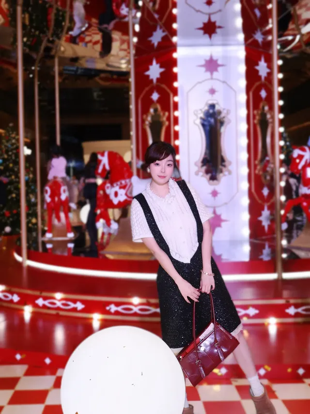 姐妹們！西安SKP今年的聖誕裝置真的絕了！