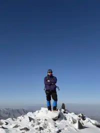 北京之巔的風雪浪漫東靈山徒步攻略
