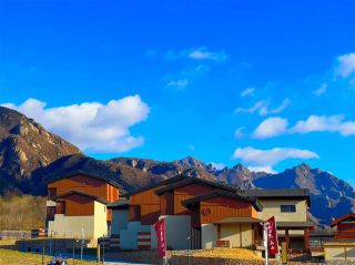 โรงแรมที่เงียบสงบในชานเมืองปักกิ่ง มีบ่อน้ำพุร้อนอุ่นๆ และวิวหิมะ เหมาะอย่างยิ่งสำหรับการพักผ่อนในช่วงส่งท้ายปีเก่าต้อนรับปีใหม่