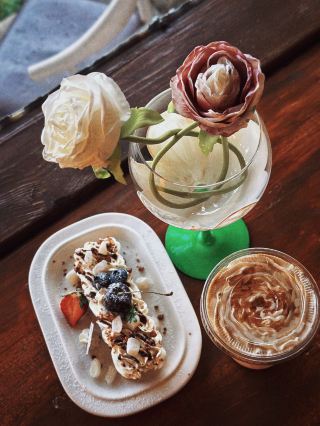 This afternoon tea, a local favorite in Lufeng, is incredibly comforting and therapeutic.