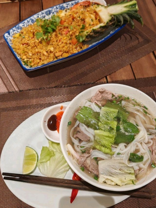 Tuan's Vietnamese Cuisine: Вкус Вьетнама у Винком Плаза!