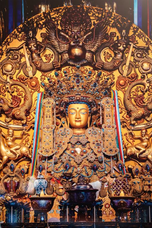 西安チベット仏教の秘境｜広仁寺、唯一無二のグリーンタラ道場 | Trip