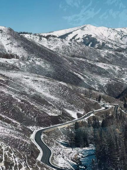 Which Arxan travel agency offers a reliable route?
