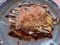 餐廳既裝修及佈置都充滿日本居酒屋特色,環境舒適氣氛一流~食物方面,除左串燒、日式小食及烏冬外,亦提供大量新鮮刺身及時令海鮮,食物種類夠多元化~