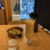 激辛牛舌沾汁麵餐 + 幸味䐁耳+ 蜜桃焙茶...， 我好掛住！  