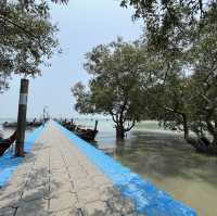 ร้านอาหารและที่พักดีริมทะเล หาดไร่เลย์