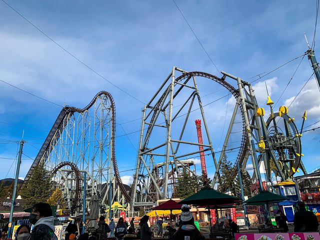 ฟูจิคิวไฮแลนด์(Fuji-Q Highland) 富士急ハイランド