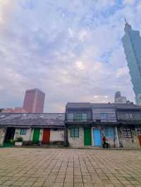 44 South Military Village Building จุดถ่ายรูปตึกไทเป 101