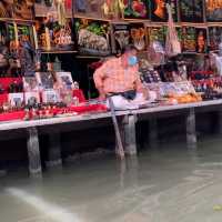 🌟 Floating Markets in Bangkok 💫