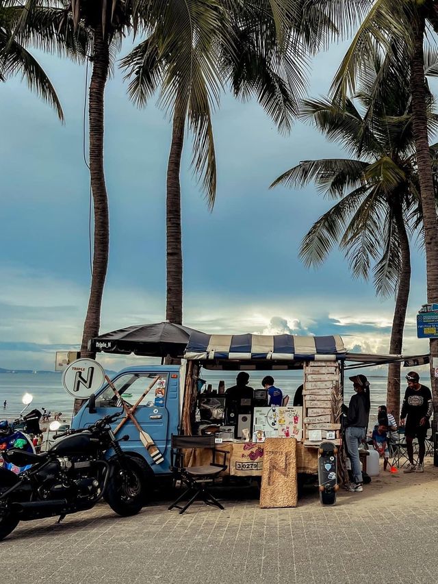 ร้าน TRIPLE N  หาดวอน บางแสน ชลบุรี🌊