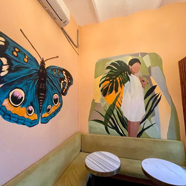 Morning Brew: Taksim's Literary Oasis