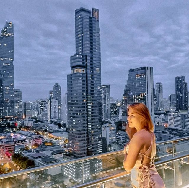 AkaAza rooftop 🌃🥂  พาแฟนไปดินเนอร์