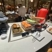 RISE buffet at MBS