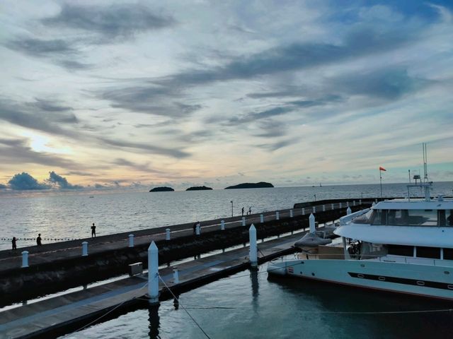 🛳️ Sunset Dinner Cruise in Kota Kinabalu