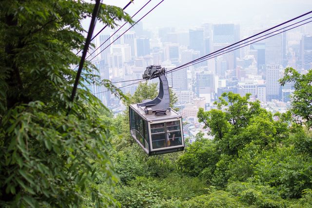 นั่งกระเช้า Namsan Cable Car ไป N Seoul Tower