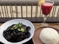 패들보드에 불쇼 등 다양한 이벤트가 즐거운 크라비 아오낭비치 오션뷰 핫플, Reeve Beach Club