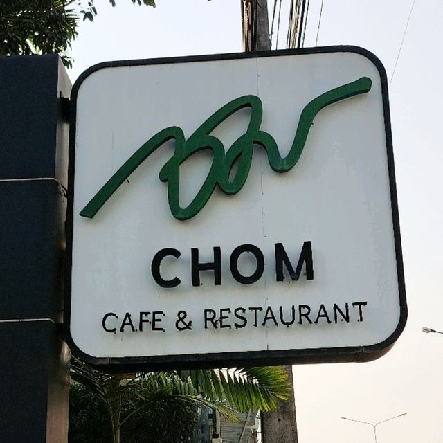 CHOM  cafe & restaurant