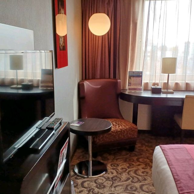 【メルキュールホテル札幌】赤が印象的なオシャレなホテル