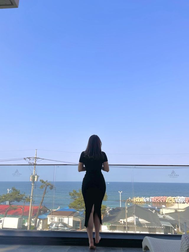 오션뷰룸에서 바다로 풍덩 연결되는 단독 수영장 🌊