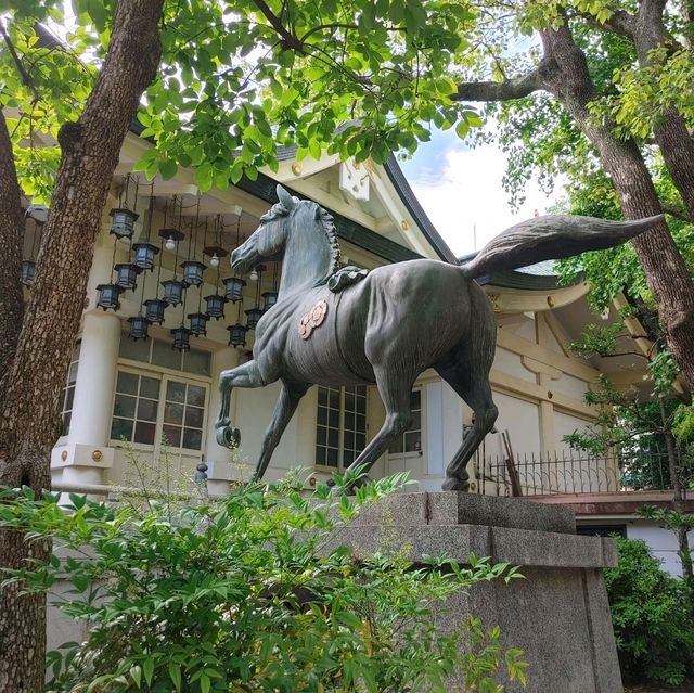 大阪ミナミにあるパワースポット難波八坂神社