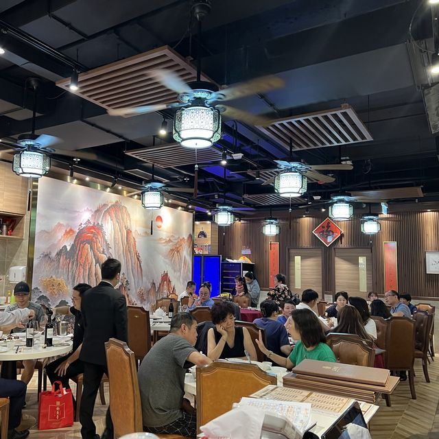 座無虛席，明星也光顧的潮洲菜店