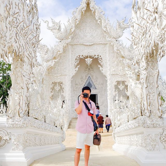 วัดร่องขุ่น (Wat Rong Khun - White Temple)