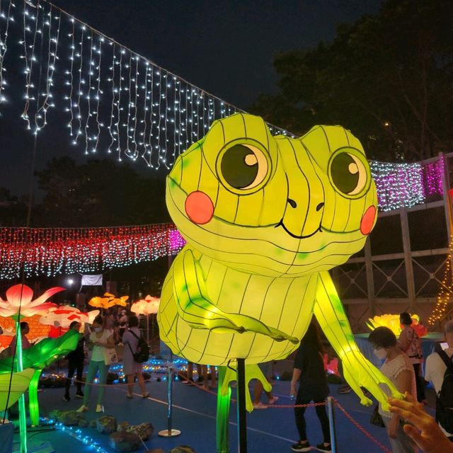 維多利亞公園 - 充滿住童話色既動物花燈