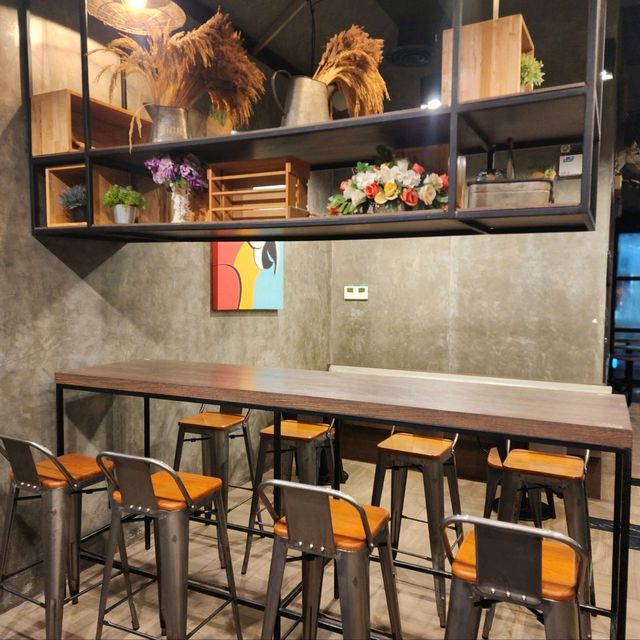 คาเฟ่อเมซอน​ บุรีรัมย์