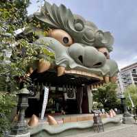 【大阪府】インパクト抜群の難波八阪神社を参拝！